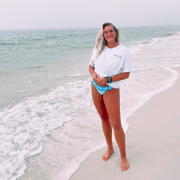 Meet your Posher, Emily - Picture 1 of 4